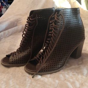 Forever 21 Brown Heels - size 5 1/2 - $10